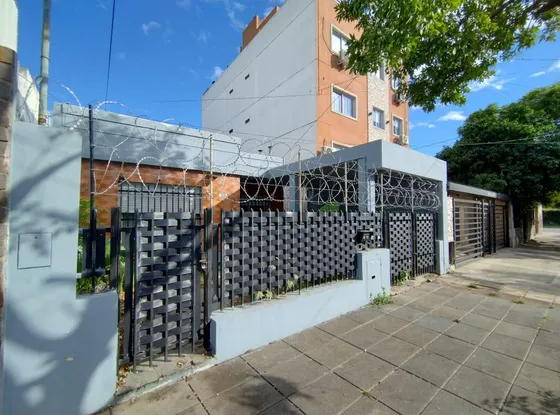 Venta De Casa 3 Ambientes