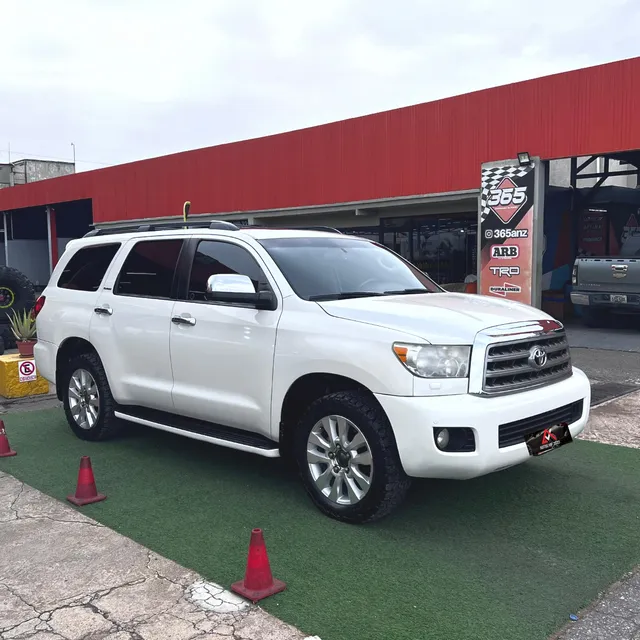 Toyota Sequoia Platinum