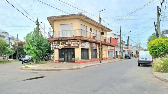 Venta Local  Villa Sarmiento 