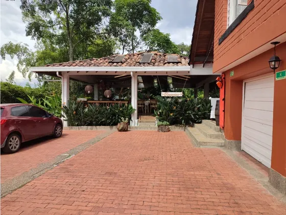 Casa Campestre En Venta En Envigado - San Lucas
