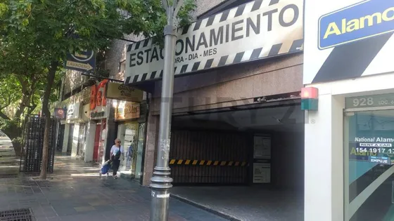 Cochera En Venta