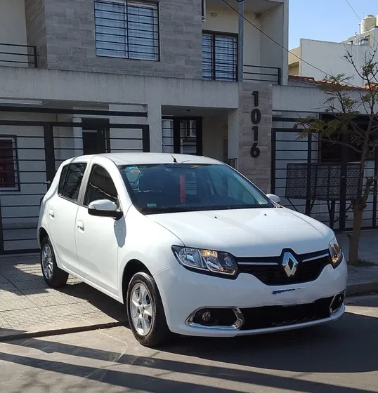 Renault Sandero 1.6 Privilege 105cv
