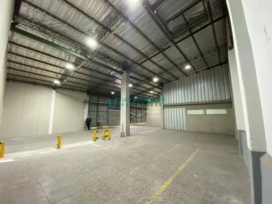 Arriendo Bodega Lo Martinez Con Estacionamiento