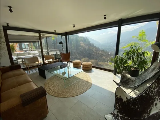 Casa En Barnechea/ El Arayan, Camino El Cerro