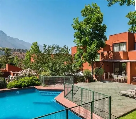 2 Casas En Venta En Las Condes Condominio 6 Dormitorios