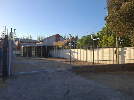 Casa Con Local Comercial (77123)
