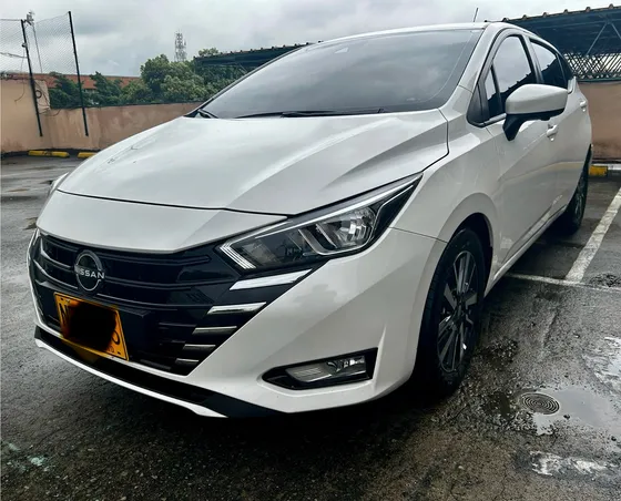 Nissan Versa 1.6 Advance Cvt