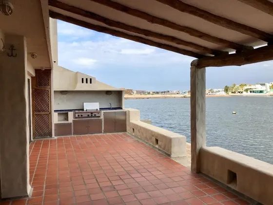 Se Vende Th Con Muelle En El Morro, Lechería
