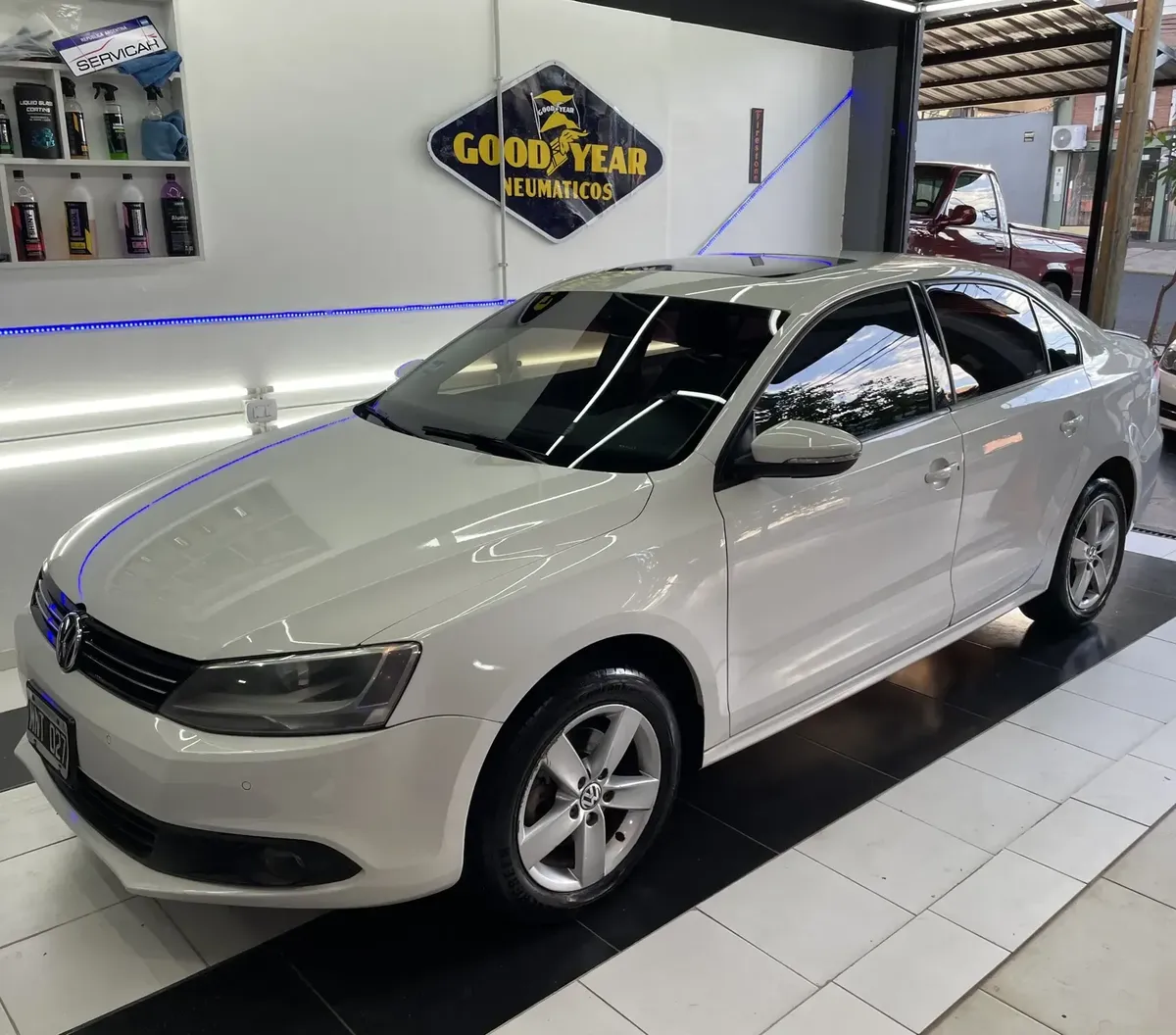 Volkswagen Vento 2.0 Luxury I 140 hp DSG