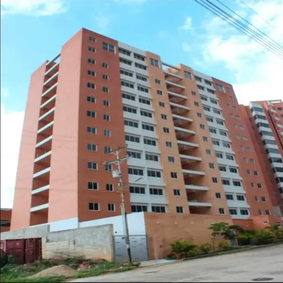 Carolina Romero Vende Apartamento En Naguanagua Sector Manantial Us$95.000 Obra Blanca Miy Amplio