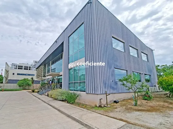 Edificio Multipropósito 1.130 M2 En Terreno 3.860 M2. Enea 3