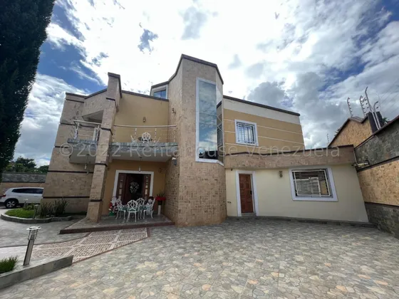 Casa Quinta En Venta Santa Rosalía Cagua Lujosa Piso De Mármol Planta Eléctrica Tanque Subterráneo Empotrada Seguridad Nela 22-21883