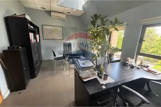 Oficina Premium 106 M² | Luis Pasteur, Vitacura