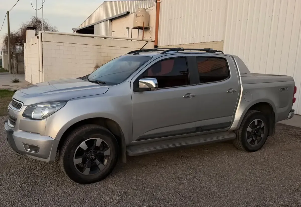 Chevrolet S10 2.8 Cd 4x4 High Country Tdci 200cv At