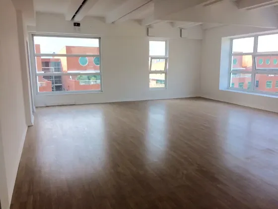 Planta Libre De 140m2 Ciudad Empresarial