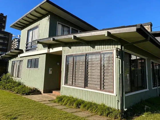 Casa En Arriendo En Centro De Valdivia Con Estacionamiento