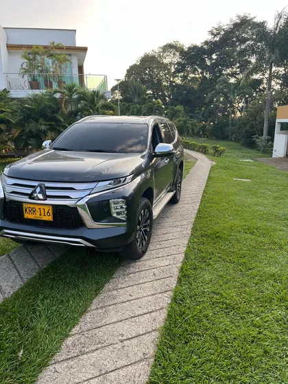 Mitsubishi Montero 2.5 215 Hp