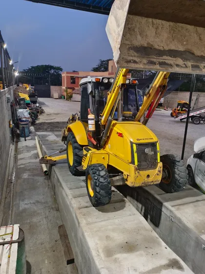 Retro Cargador B95b Newholland Con Extraín En Excelente