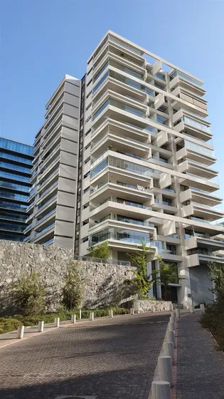Departamento En Arriendo De 2 Dorm. En Vitacura