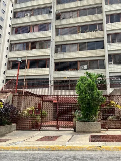 Cómodo Apartamento Para Actualizar Calle 10 Palo Verde Iii Estapa