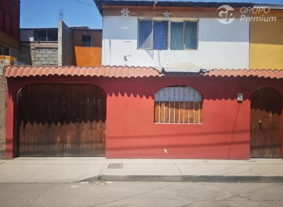 Casa En Venta De 6 Dorm. En Antofagasta