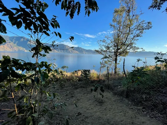 Terreno Amplio Para Construcción.