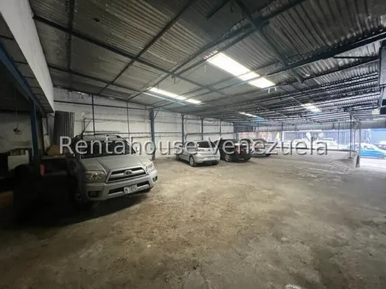 Local En Alquiler Los Chaguaramos Mls #25-8067