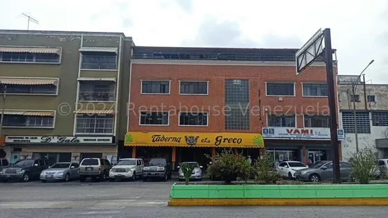 Se Alquila Estupendo Local, En La Urbanizacion Campo Claro. Mls 24-25270. Isabel Salon.