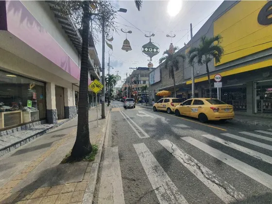 Local En Alquiler En Envigado-centro