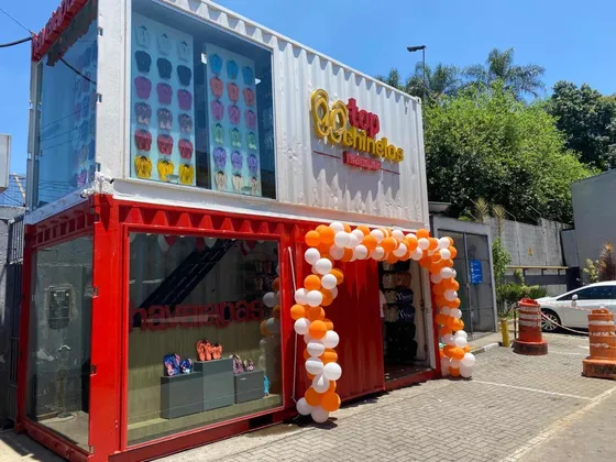 Vende-se Loja Com Containers
