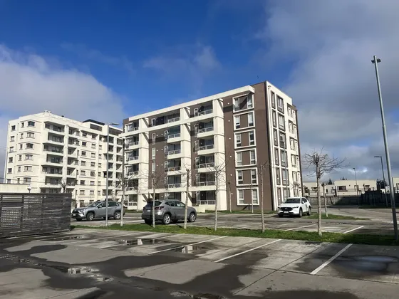 Departamento En Condominio Laguna Verde, Sector Sor Vicenta.