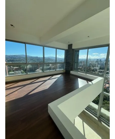 Vendo Ph Triplex 201m2 Sebucán 2837