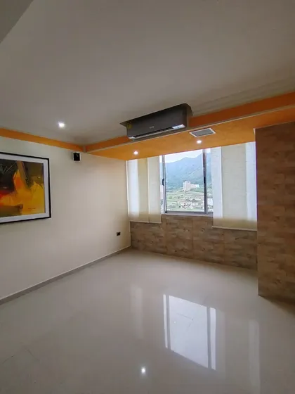 Grey Zuloaga Y Javier Philip Inzitu Realtors  Alquilan Apartamento En Residencias Kunukunuma Mañongo Naguanagua Carabobo Venezuela