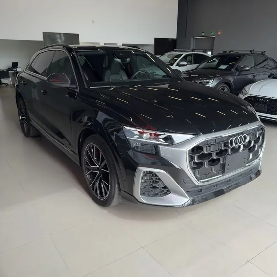 Audi Q8 4.0 V8 Sq8 Hev At