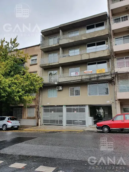 Venta Departamento Lourdes - 1 Dormitorio Con Patio.