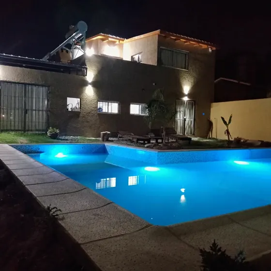 Carlos  Paz Cabañas , Deptos , Casa Quinta . Alquiler Temporario, Piscinas ,frente Al Rio .10 Cuadras Del Centro ,totalmente Equipados,quinchos Con Asadores,tv Led ,wifi,alarma ,cocheras Techadas ,