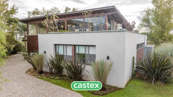 Casa De 3 Dormitorios En Venta En El Canton Norrte