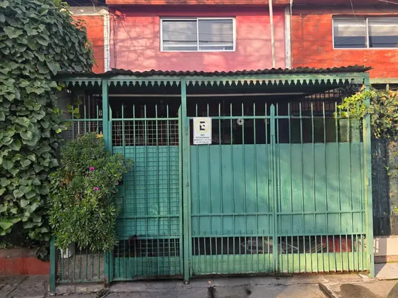 Se Vende Casa En Topacio, La Florida.