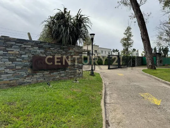Venta De Lote En Barrio Cerrado  La Candelaria 