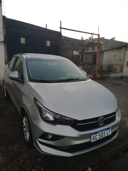 Fiat Cronos 1,3 Drive Gse