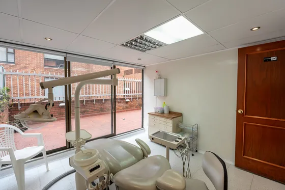 Consultorio En Arriendo En El Chico. Cod A1100042