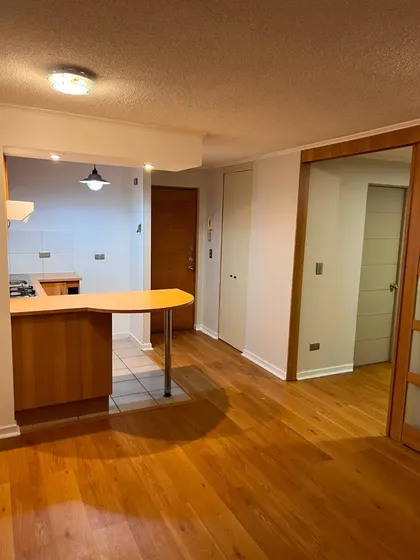 Arriendo Depto. 1d/1b. Piso 20. Metro Santa Isabel