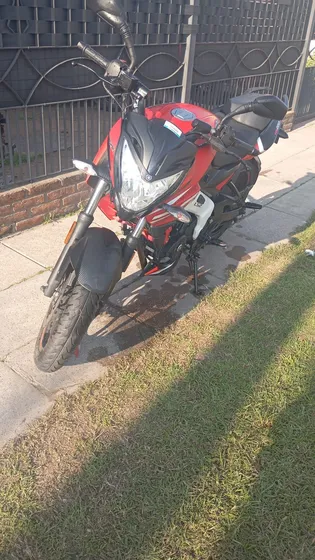 Ns200 Año 2023 Con 12.513km Soy Titular Zona Norte Talar