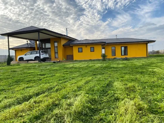Vendo Casa En Loteo Laurel De Oro Camino A Coihueco Km 7,5