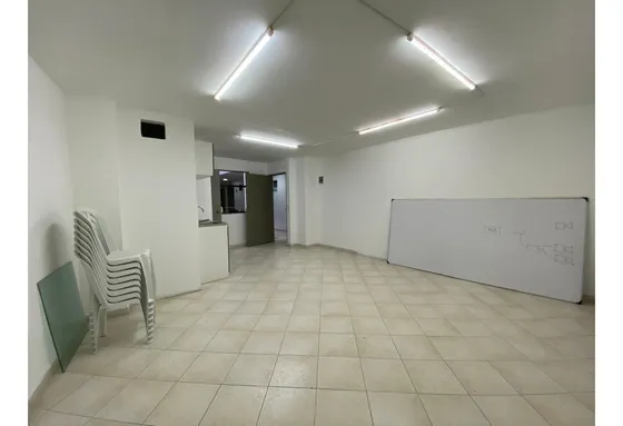 Se Arrienda Oficina En Suramericana, Medellín 