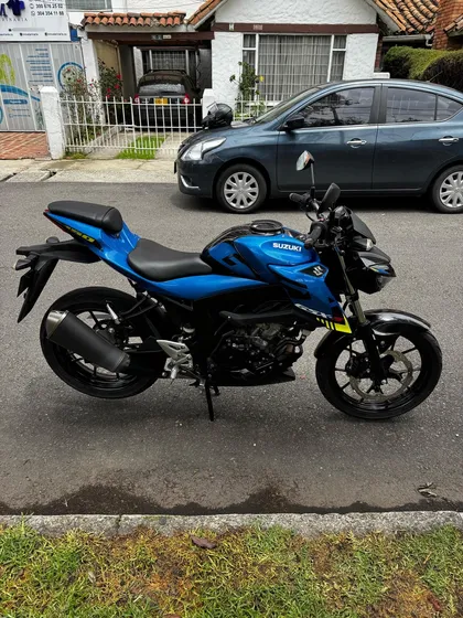 Motocicleta Suzuki Gsx-s150 2022