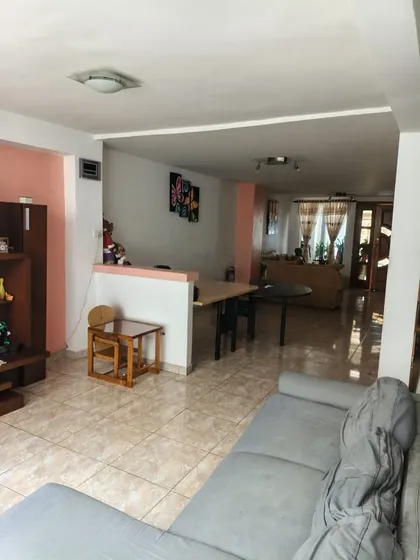 Casa De 2 Niveles En La Esmeralda San Deigo Jm