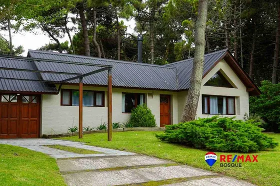 Venta Casa Pinamar Norte A Tres Cuadras Del Mar