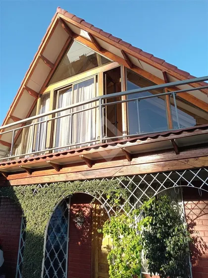 Casa En Venta De 3 Dorm. En Maipú