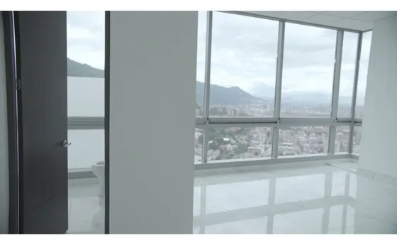 Oficina En Venta 458 M2, Parque Empresarial, Usaquen